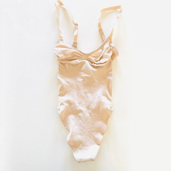 Nwot Skims Shapewear Thong Bodysuit 3 Dba - Picture 1 of 3